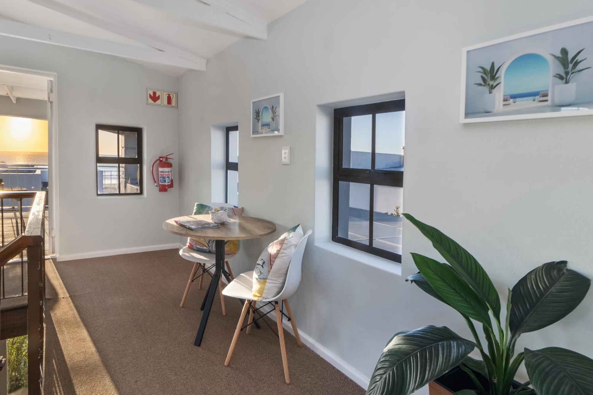The Sandcastle Guesthouse - Melkbosstrand Bagian luar foto